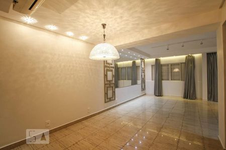 Sala 1 de casa de condomínio para alugar com 3 quartos, 170m² em Setor Bueno, Goiânia