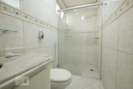 Casa de condomínio para alugar com 170m², 3 quartos e 2 vagas Casa de condomínio para alugar com 170m², 3 quartos e 2 vagasDetalhe do Banheiro da Suíte 1 - Box