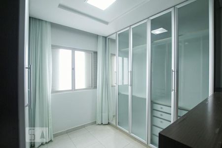 Casa de condomínio para alugar com 170m², 3 quartos e 2 vagas Casa de condomínio para alugar com 170m², 3 quartos e 2 vagasSuíte 2