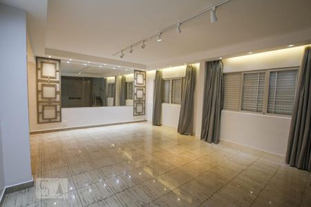 Sala 1 de casa de condomínio para alugar com 3 quartos, 170m² em Setor Bueno, Goiânia