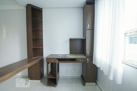 Casa de condomínio para alugar com 170m², 3 quartos e 2 vagas Casa de condomínio para alugar com 170m², 3 quartos e 2 vagasEscritório