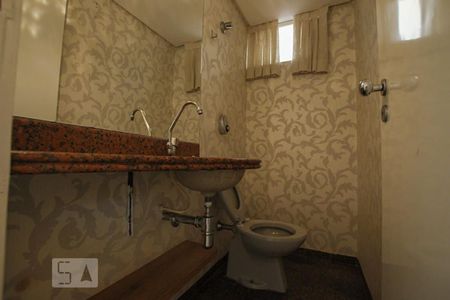 Casa de condomínio para alugar com 170m², 3 quartos e 2 vagas Casa de condomínio para alugar com 170m², 3 quartos e 2 vagasLavabo