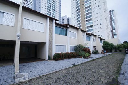 Casa de condomínio para alugar com 170m², 3 quartos e 2 vagas Casa de condomínio para alugar com 170m², 3 quartos e 2 vagasÁrea comum