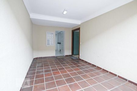 Casa de condomínio para alugar com 170m², 3 quartos e 2 vagas Casa de condomínio para alugar com 170m², 3 quartos e 2 vagasGaragem