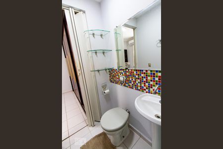 Banheiro de apartamento para alugar com 1 quarto, 30m² em Cidade Monções, São Paulo