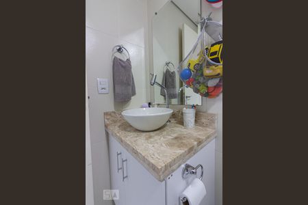 Casa de condomínio para alugar com 90m², 2 quartos e 2 vagasBanheiro da Suíte 1