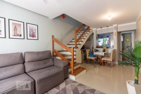 Sala de casa de condomínio para alugar com 2 quartos, 90m² em Vila Antônio, São Paulo