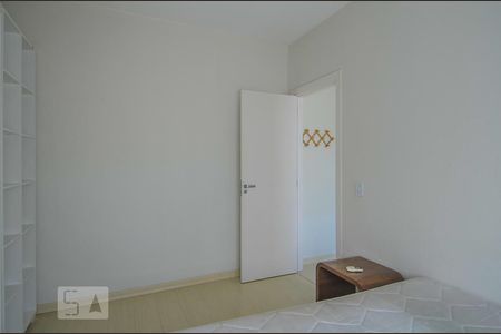 Quarto de apartamento à venda com 1 quarto, 40m² em Centro Histórico, Porto Alegre