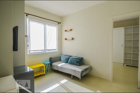 Sala de apartamento à venda com 1 quarto, 40m² em Centro Histórico, Porto Alegre