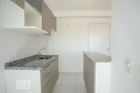 Cozinha de apartamento para alugar com 2 quartos, 42m² em Santa Teresinha, São Paulo