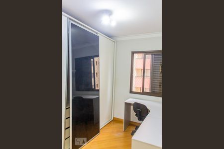 Quarto 1 de apartamento para alugar com 3 quartos, 75m² em Vila Gilda, Santo André