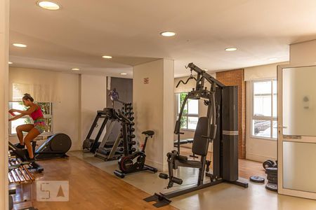 Apartamento à venda com 69m², 2 quartos e sem vagaÁrea comum - Academia