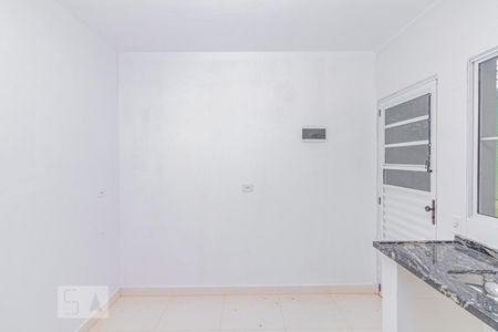 Cozinha de apartamento para alugar com 1 quarto, 30m² em Vila Ipojuca, São Paulo