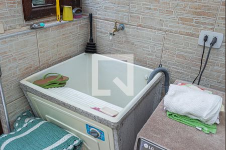 Casa à venda com 175m², 3 quartos e 2 vagasÁrea de serviço - edícula