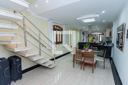 Casa à venda com 175m², 3 quartos e 2 vagasCopa