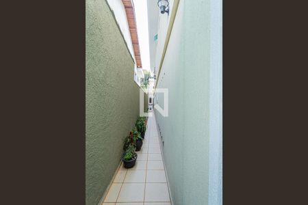 Casa à venda com 175m², 3 quartos e 2 vagasCorredor