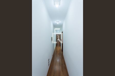 Casa à venda com 175m², 3 quartos e 2 vagasCorredor