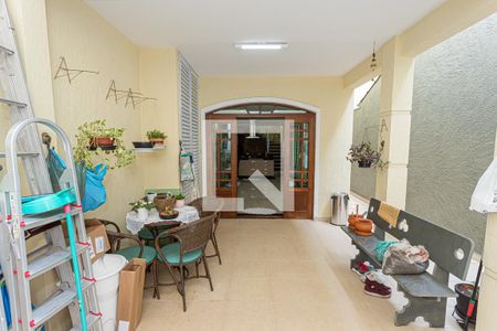 Casa à venda com 175m², 3 quartos e 2 vagasQuintal