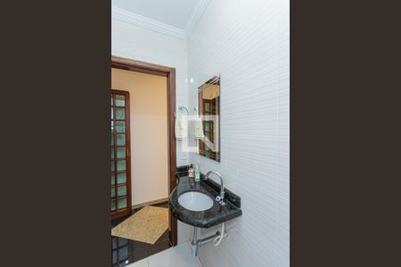 Lavabo de casa à venda com 3 quartos, 175m² em Parque Sao Domingos, São Paulo