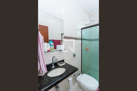 Casa à venda com 175m², 3 quartos e 2 vagasBanheiro social