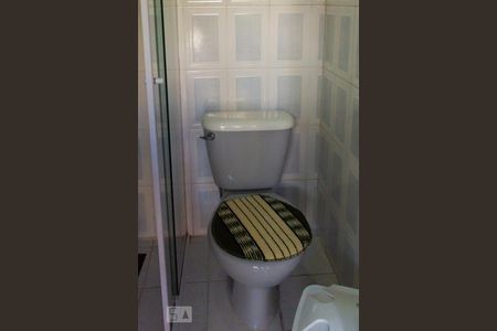 Casa à venda com 310m², 3 quartos e 2 vagasBanheiro 2