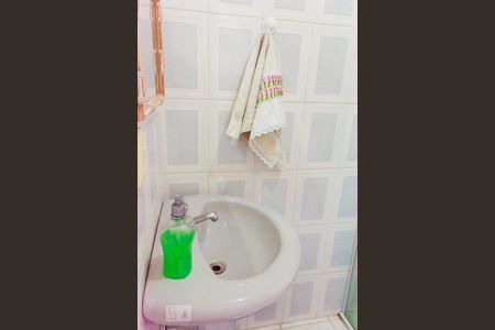 Casa à venda com 310m², 3 quartos e 2 vagasBanheiro 2