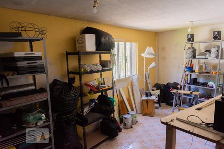 Casa à venda com 310m², 3 quartos e 2 vagasPorão 