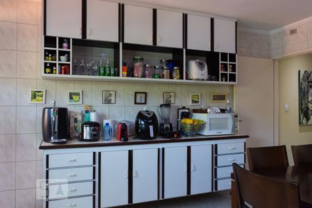 Casa à venda com 310m², 3 quartos e 2 vagasCozinha