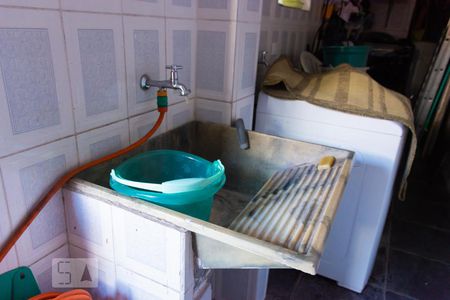 Casa à venda com 310m², 3 quartos e 2 vagasÁrea de serviço