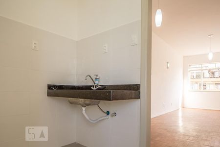Apartamento à venda com 81m², 2 quartos e sem vaga Apartamento à venda com 81m², 2 quartos e sem vagaCozinha