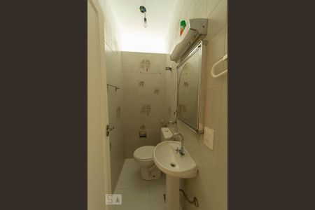 Lavabo de apartamento para alugar com 3 quartos, 79m² em Asa Norte, Brasília