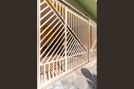 Casa à venda com 50m², 1 quarto e sem vaga Casa à venda com 50m², 1 quarto e sem vagaFachada