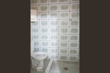Banheiro de casa à venda com 1 quarto, 40m² em Vila Lar Nacional, São Paulo
