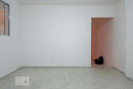 Suíte de casa para alugar com 1 quarto, 40m² em Vila Lar Nacional, São Paulo