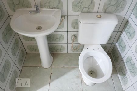 Banheiro de casa à venda com 1 quarto, 40m² em Vila Lar Nacional, São Paulo