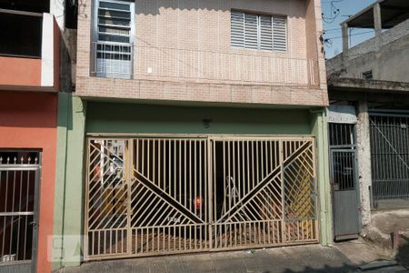 Casa à venda com 40m², 1 quarto e sem vaga Casa à venda com 40m², 1 quarto e sem vagaFachada