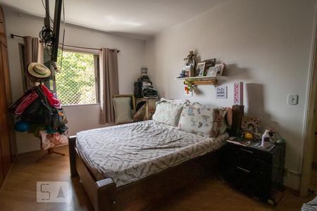 Casa para alugar com 385m², 4 quartos e 5 vagas Casa para alugar com 385m², 4 quartos e 5 vagasQuarto Suíte