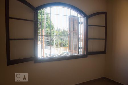 Quarto 2 de casa para alugar com 2 quartos, 70m² em Burgo Paulista, São Paulo