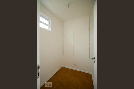 Apartamento para alugar com 110m², 3 quartos e 1 vagaQuarto de Serviço 