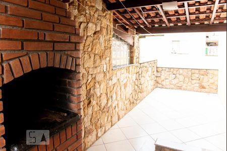 Apartamento à venda com 97m², 2 quartos e 2 vagasChurrasqueira