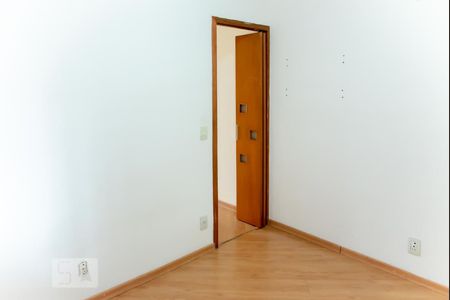 Apartamento à venda com 97m², 2 quartos e 2 vagasQuarto 2