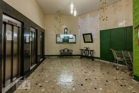Hall de Entrada Edifício de apartamento para alugar com 2 quartos, 100m² em Centro, Belo Horizonte