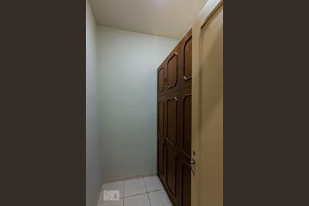Quarto Área de Serviço de apartamento para alugar com 2 quartos, 100m² em Centro, Belo Horizonte