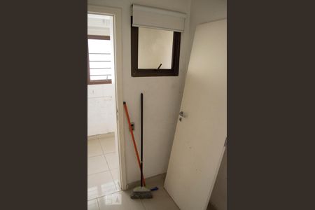 Apartamento à venda com 175m², 4 quartos e sem vagaQuarto de Serviço