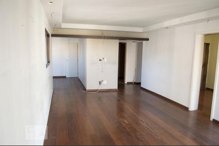 Apartamento à venda com 175m², 4 quartos e sem vagaSala