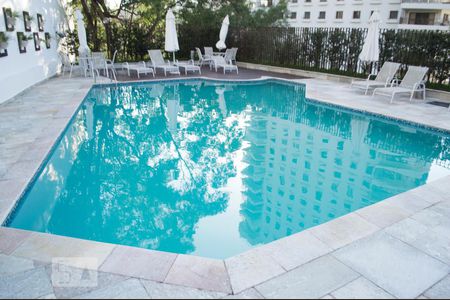 Apartamento à venda com 175m², 4 quartos e sem vagaÁrea comum