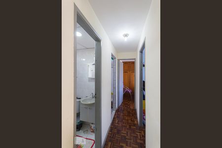 Corredor de apartamento à venda com 2 quartos, 50m² em Taquara, Rio de Janeiro