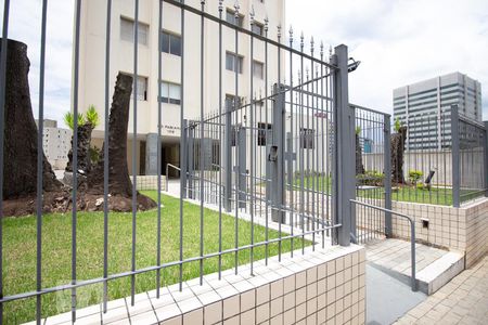 Apartamento à venda com 44m², 1 quarto e 1 vaga Apartamento à venda com 44m², 1 quarto e 1 vagaFachada