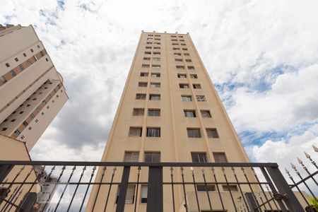 Apartamento à venda com 44m², 1 quarto e 1 vaga Apartamento à venda com 44m², 1 quarto e 1 vagaPrédio