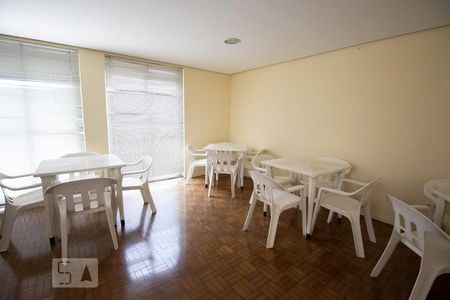 Apartamento à venda com 44m², 1 quarto e 1 vaga Apartamento à venda com 44m², 1 quarto e 1 vagaSalão de festas